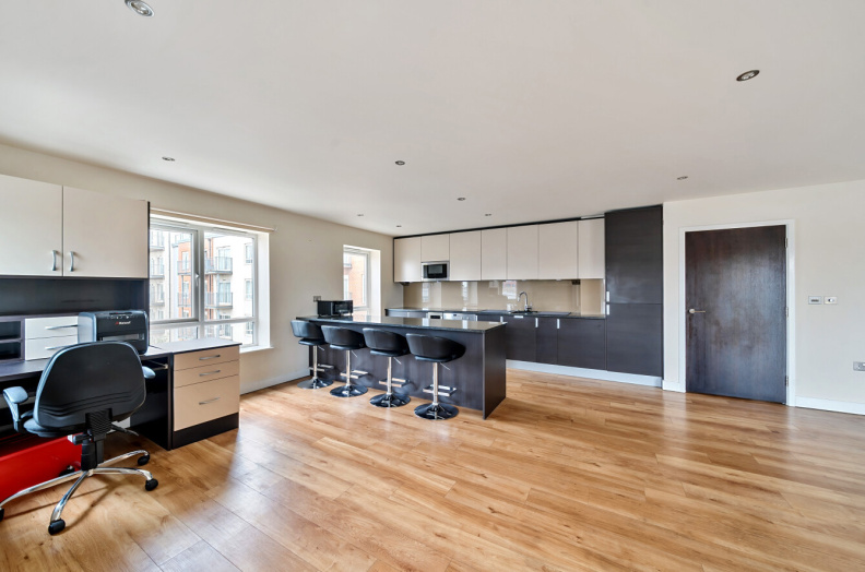 2 bedrooms apartments/flats to sale in Aerodrome Road, London-image 11