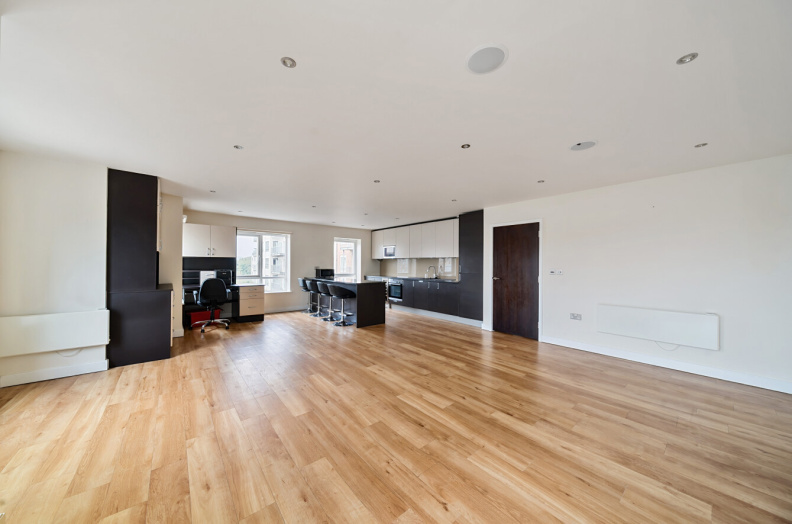 2 bedrooms apartments/flats to sale in Aerodrome Road, London-image 16