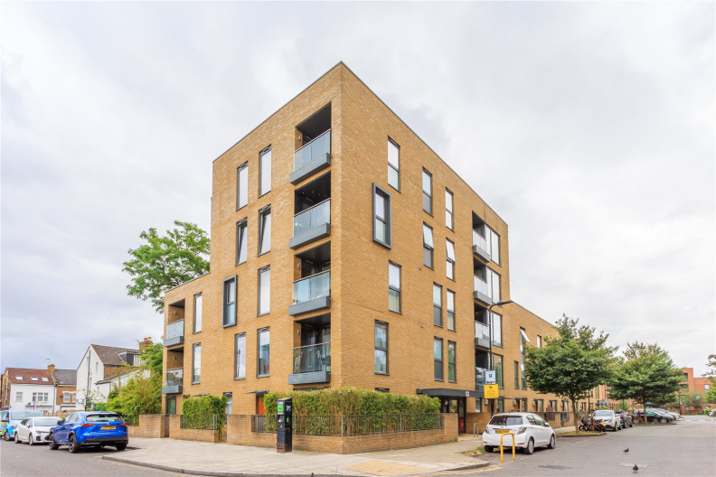 1 bedroom apartments/flats to sale in Tewkesbury Road, Ealing-image 1
