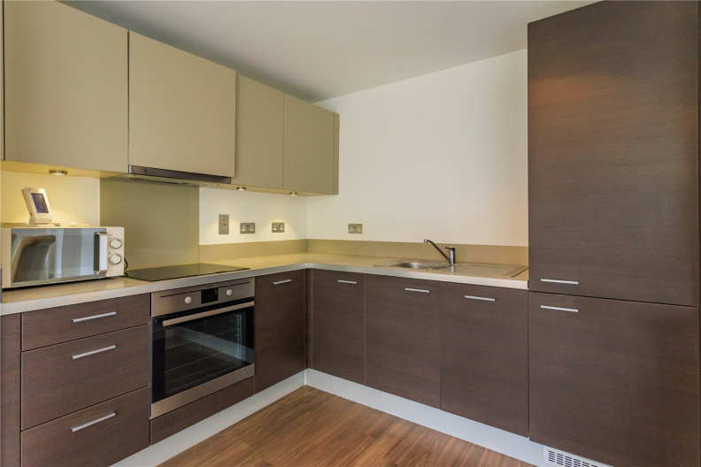 1 bedroom apartments/flats to sale in Tewkesbury Road, Ealing-image 2