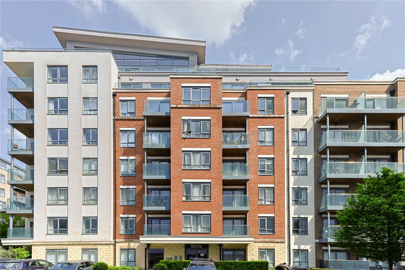 1 bedroom apartments/flats to sale in East Drive, London-image 1