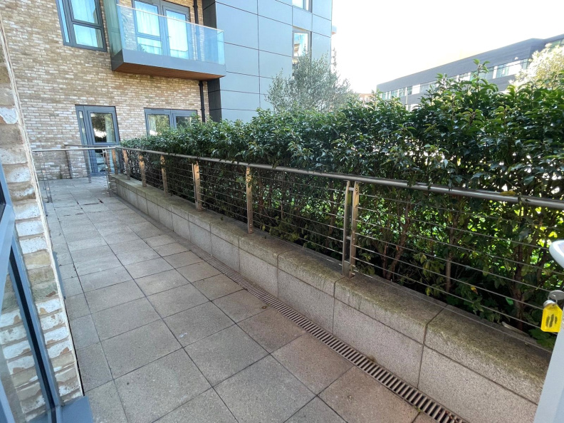 2 bedrooms apartments/flats to sale in Caversham Road, London, Barnet-image 6