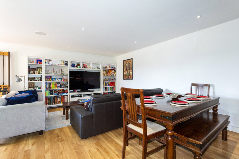 2 bedrooms apartments/flats to sale in Carvell House, 22 Aerodrome Road-image 13