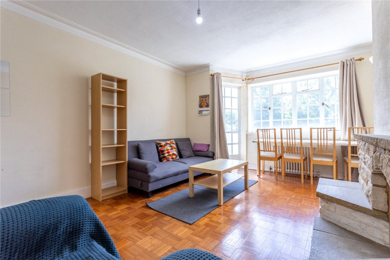 2 bedrooms apartments/flats to sale in Ealing Village, London-image 3