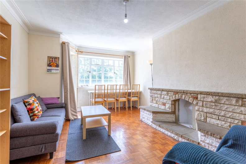 2 bedrooms apartments/flats to sale in Ealing Village, London-image 2