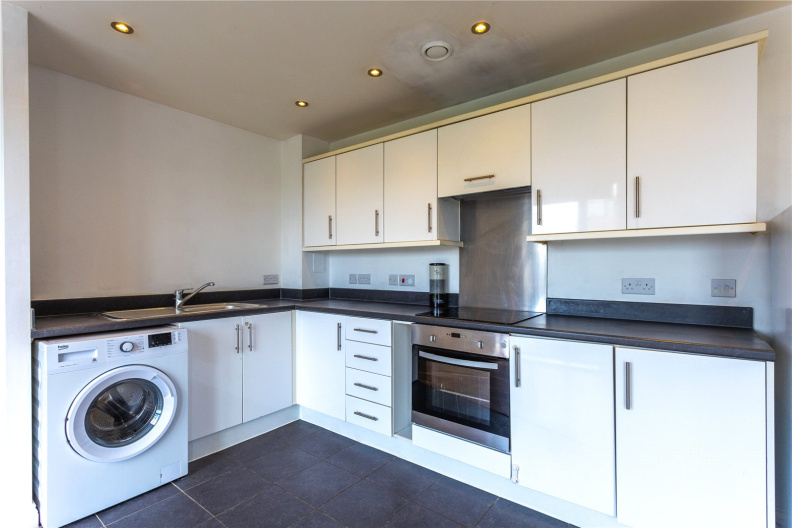 1 bedroom apartments/flats to sale in Salk Close, Colindale-image 2