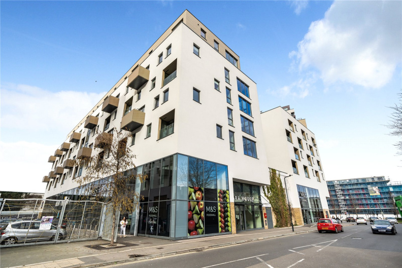 2 bedrooms apartments/flats to sale in Capitol Way, Colindale-image 8