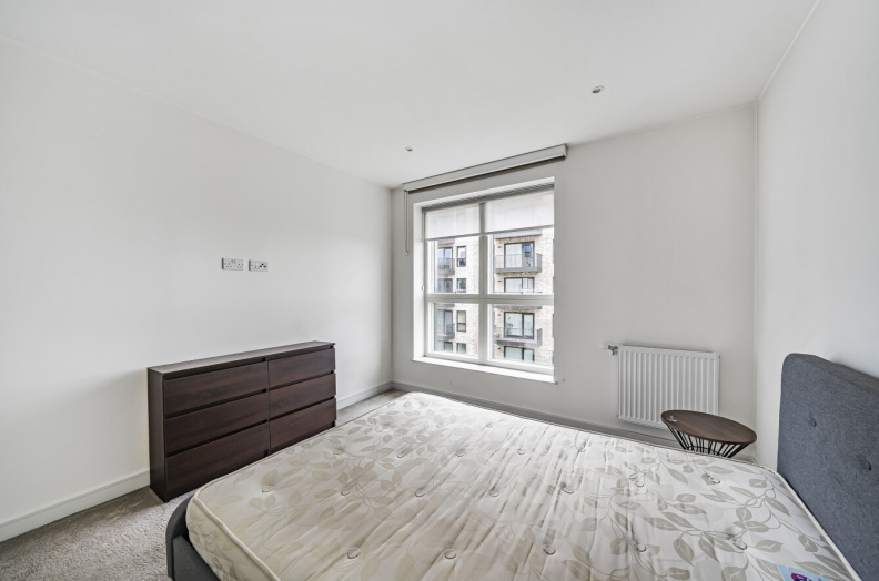 1 bedroom apartments/flats to sale in Greenleaf Walk, Southall-image 17