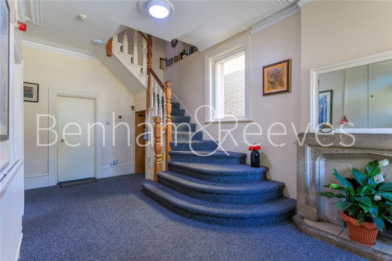 7 bedrooms houses to sale in Old Oak Road, London-image 3