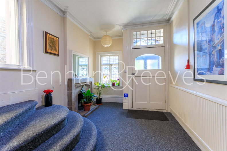 7 bedrooms houses to sale in Old Oak Road, London-image 4