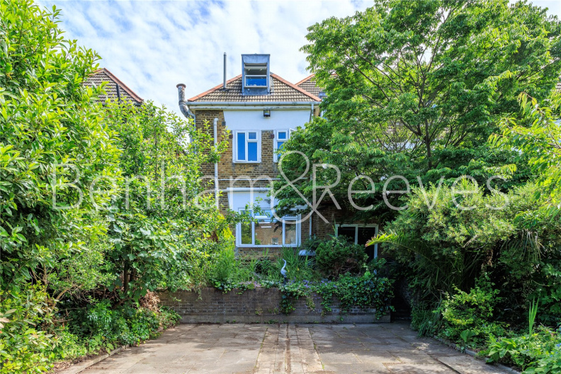 7 bedrooms houses to sale in Old Oak Road, London-image 19