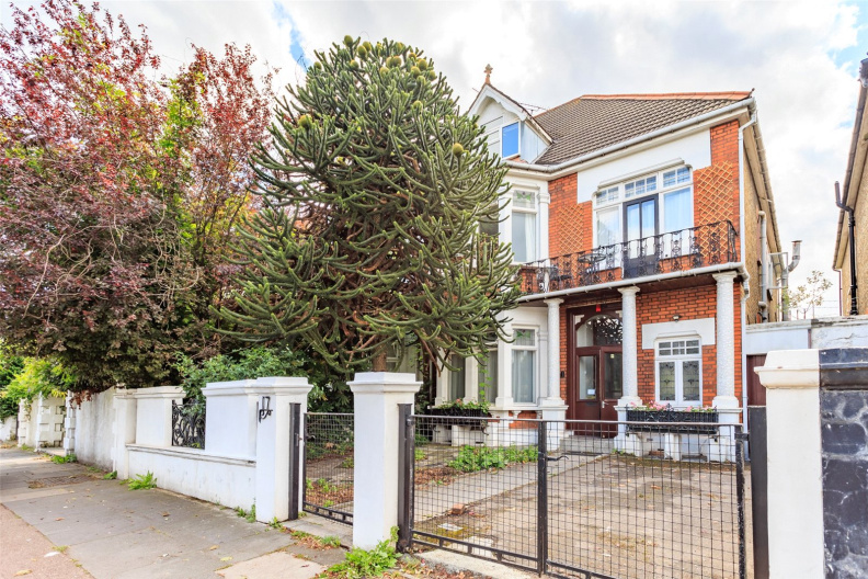 7 bedrooms houses to sale in Old Oak Road, London-image 1