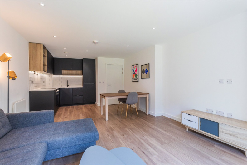 1 bedroom apartments/flats to sale in Beaufort Square, Colindale-image 13