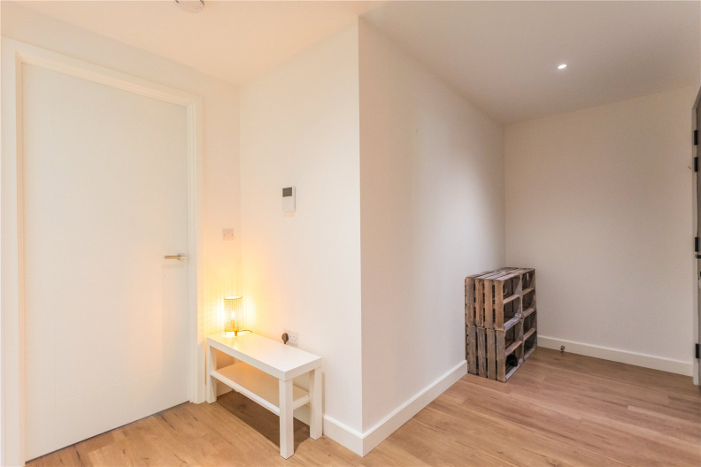 1 bedroom apartments/flats to sale in Beaufort Square, Colindale-image 15