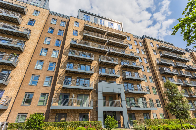 1 bedroom apartments/flats to sale in Beaufort Square, Colindale-image 1