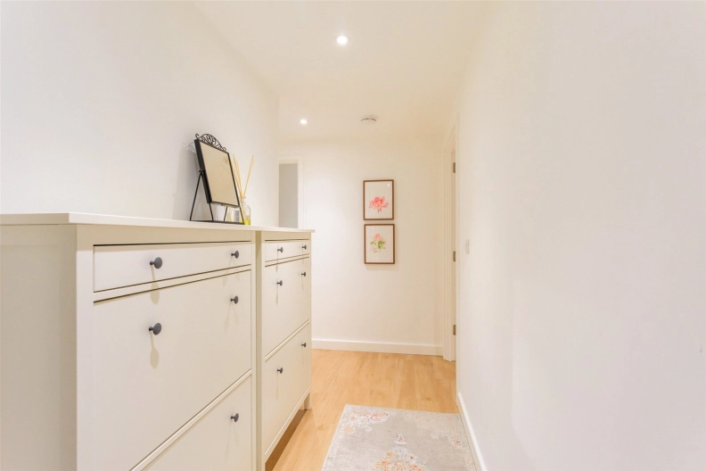 1 bedroom apartments/flats to sale in Caversham Road, Colindale-image 7