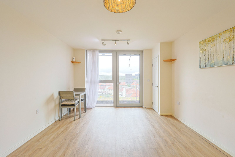 1 bedroom apartments/flats to sale in The Hyde, Colindale-image 10