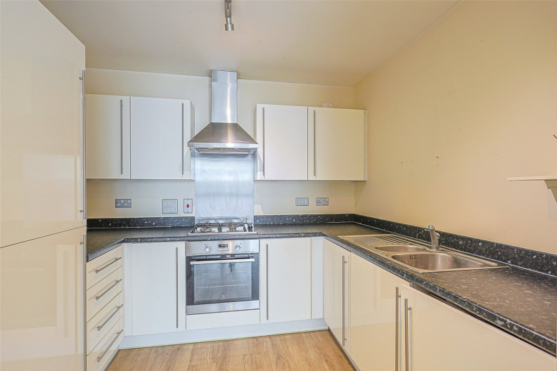 1 bedroom apartments/flats to sale in The Hyde, Colindale-image 4