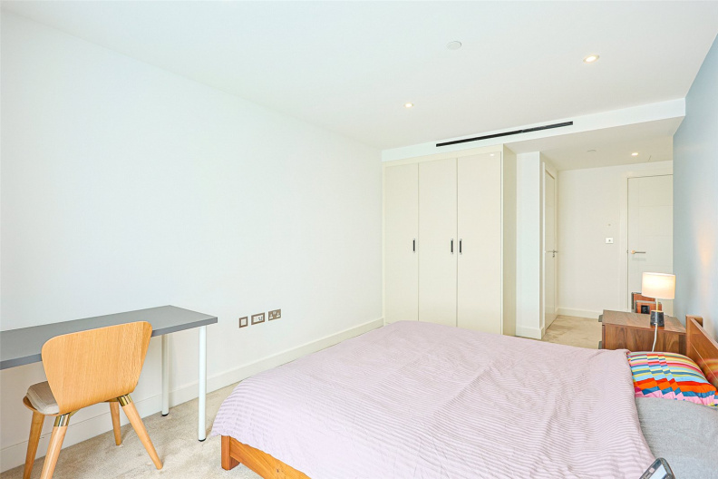 3 bedrooms apartments/flats to sale in Caversham Road, Colindale-image 19