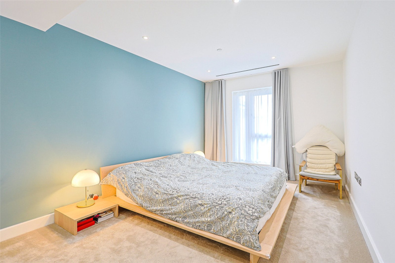 3 bedrooms apartments/flats to sale in Caversham Road, Colindale-image 4