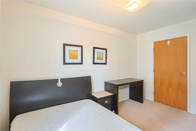 2 bedrooms apartments/flats to sale in Boulevard Drive, Beaufort Park, Colindale-image 11