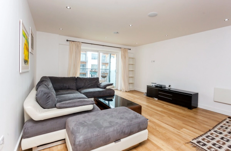 2 bedrooms apartments/flats to sale in Boulevard Drive, Beaufort Park, Colindale-image 9