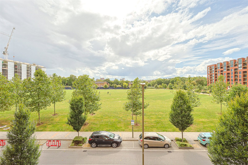 3 bedrooms apartments/flats to sale in Lismore Boulevard, Colindale Gardens, Colindale-image 16