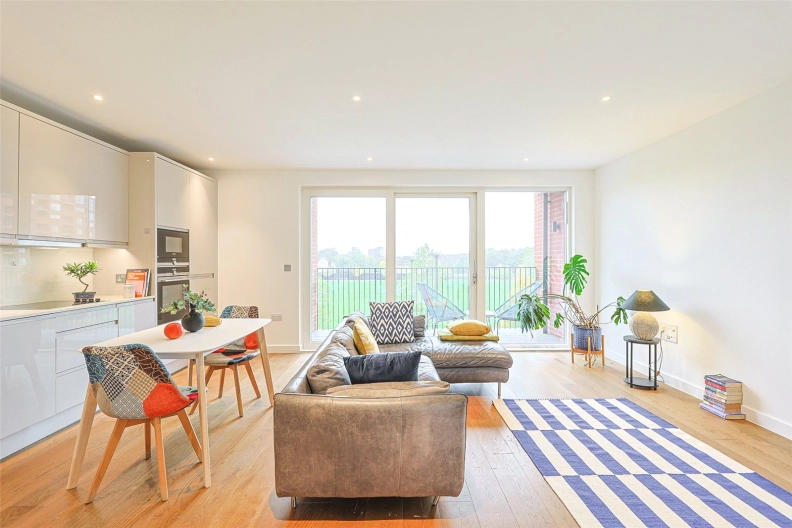 3 bedrooms apartments/flats to sale in Lismore Boulevard, Colindale Gardens, Colindale-image 1