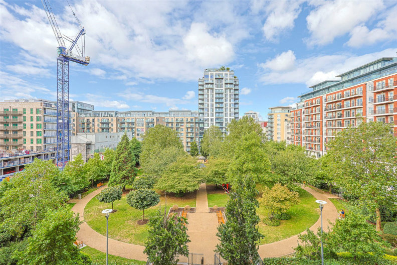 2 bedrooms apartments/flats to sale in Beaufort Square, London-image 10