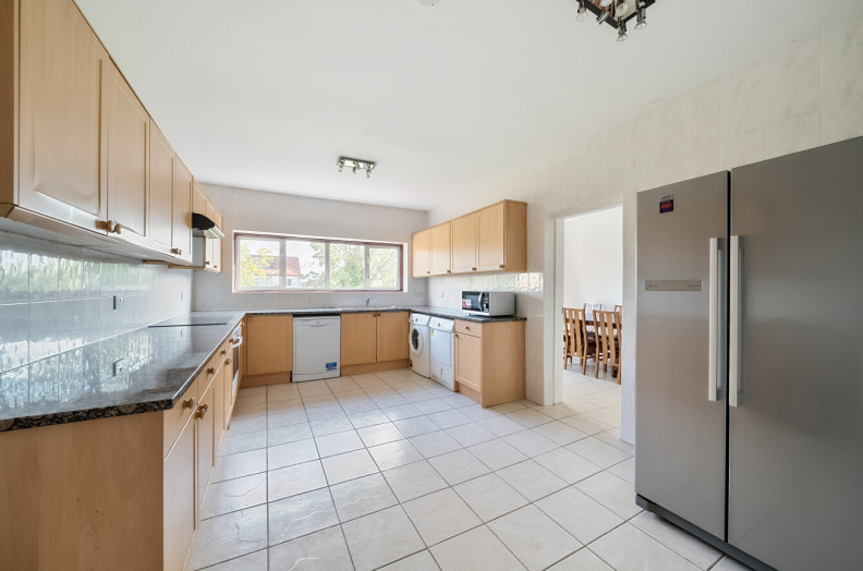 5 bedrooms houses to sale in Foscote Road, Hendon Central-image 6