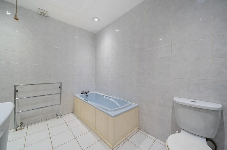 5 bedrooms houses to sale in Foscote Road, Hendon Central-image 7