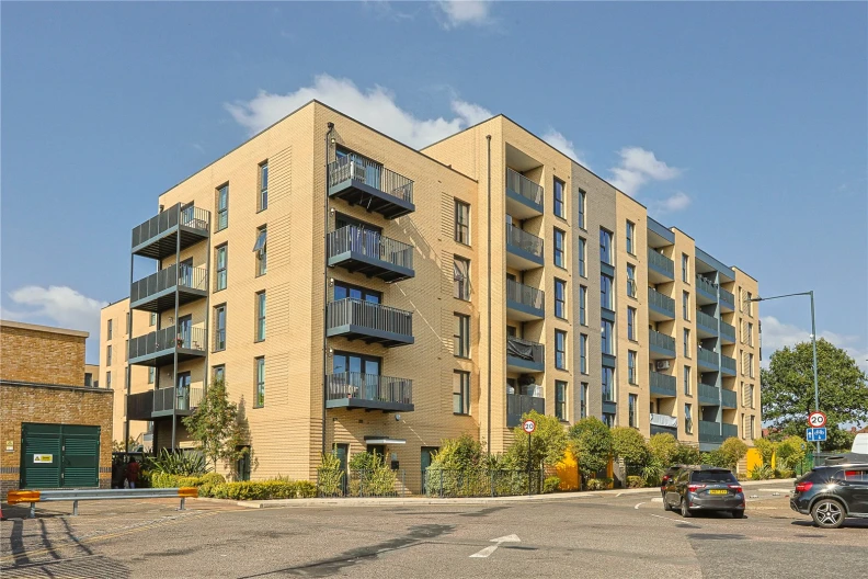 1 bedroom apartments/flats to sale in Westmoreland Road, Colindale-image 1