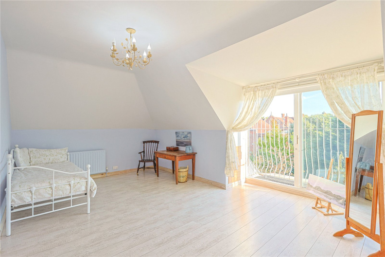 6 bedrooms houses to sale in Lynton Road, Acton-image 8