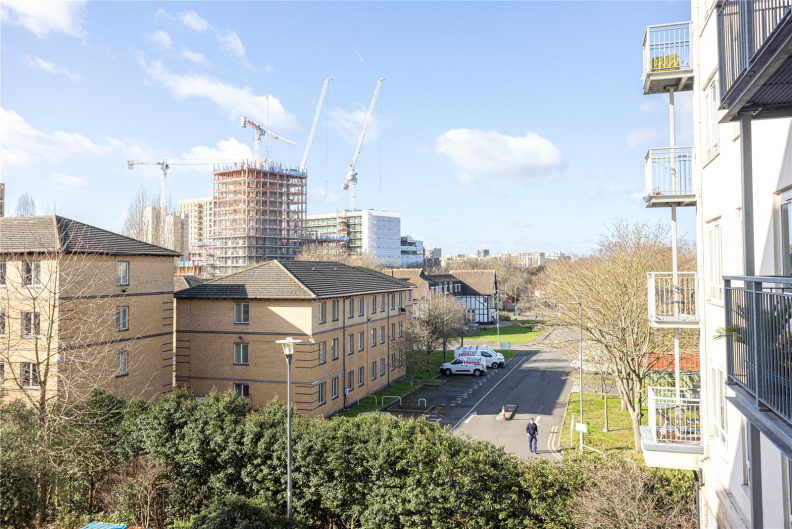 2 bedrooms apartments/flats to sale in Heritage Avenue, London-image 8