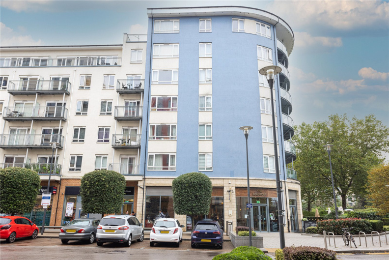 2 bedrooms apartments/flats to sale in Heritage Avenue, London-image 1