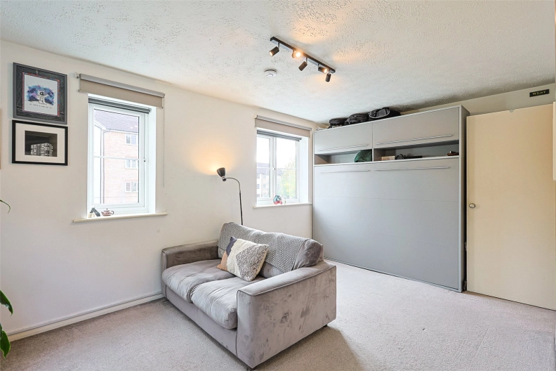 Studio apartments/flats to sale in Tylers Court, Vicars Bridge Close, Wembley-image 2