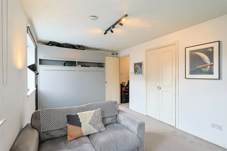 Studio apartments/flats to sale in Tylers Court, Vicars Bridge Close, Wembley-image 11