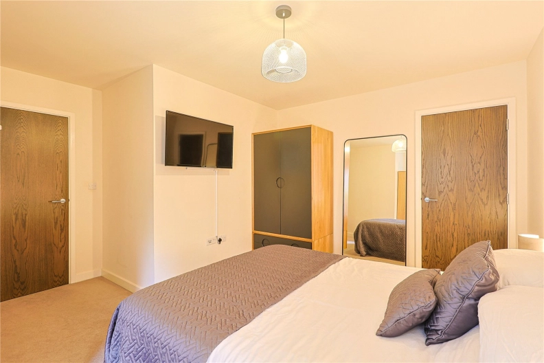 1 bedroom apartments/flats to sale in Beaufort Square, Colindale-image 12