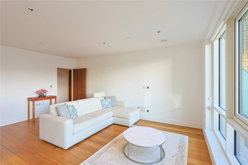 2 bedrooms apartments/flats to sale in Longfield Avenue, Ealing-image 3