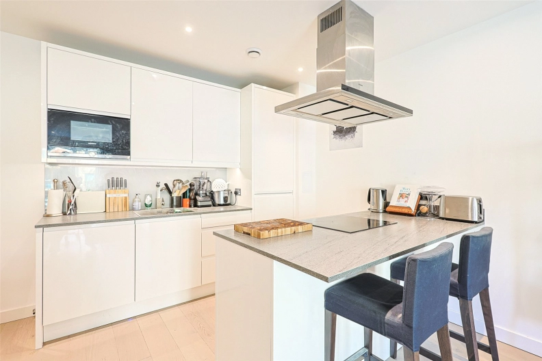 1 bedroom apartments/flats to sale in Lismore Boulevard, Colindale Gardens, Colindale-image 14