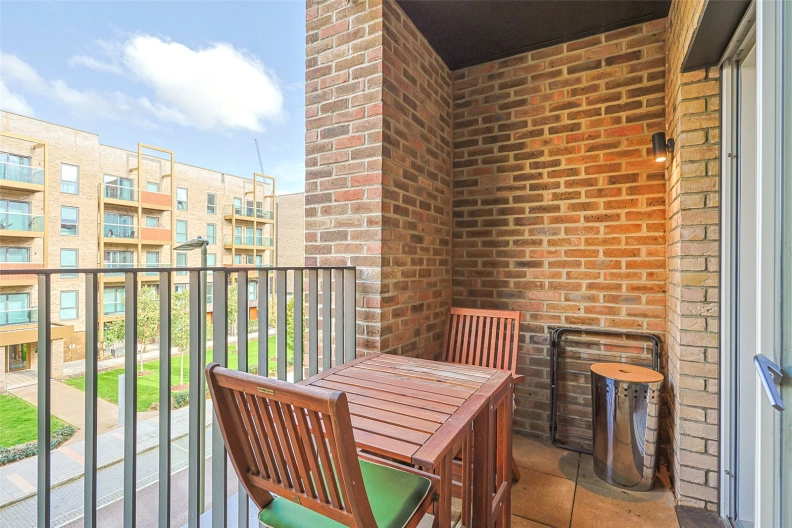 1 bedroom apartments/flats to sale in Lismore Boulevard, Colindale Gardens, Colindale-image 15