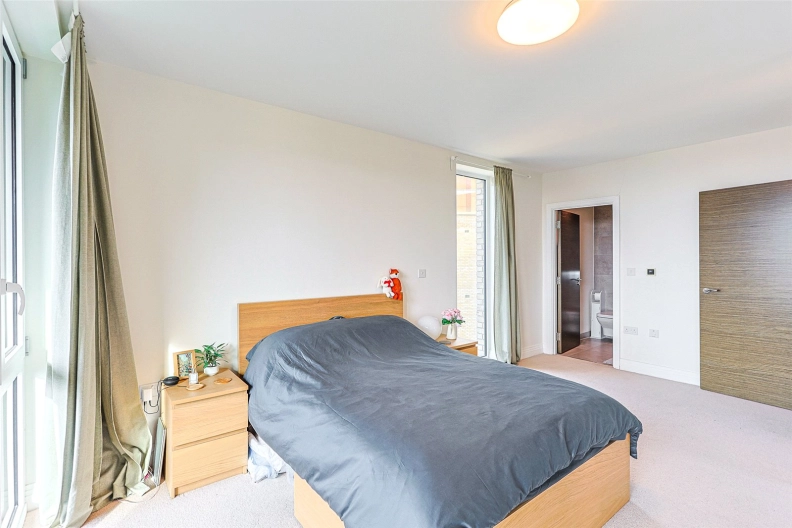 2 bedrooms apartments/flats to sale in Royal Engineers Way, Mill Hill-image 20