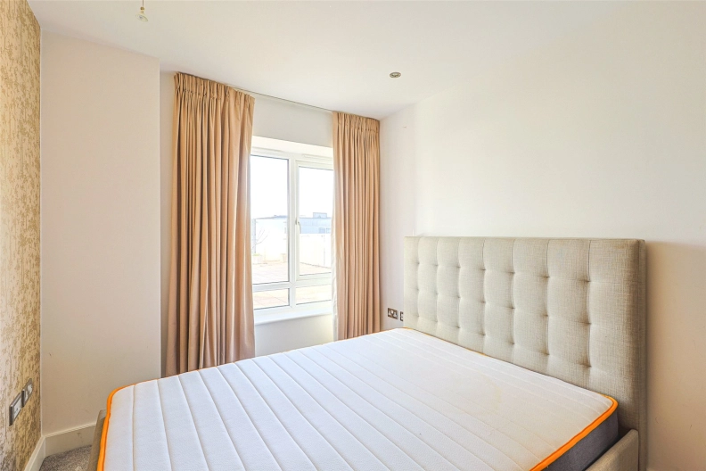 3 bedrooms apartments/flats to sale in Boulevard Drive, Beaufort Park, Colindale-image 10