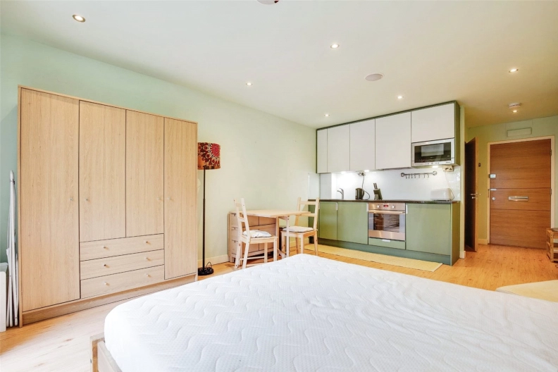 Studio apartments/flats to sale in Heritage Avenue, Beaufort Park, Colindale-image 6