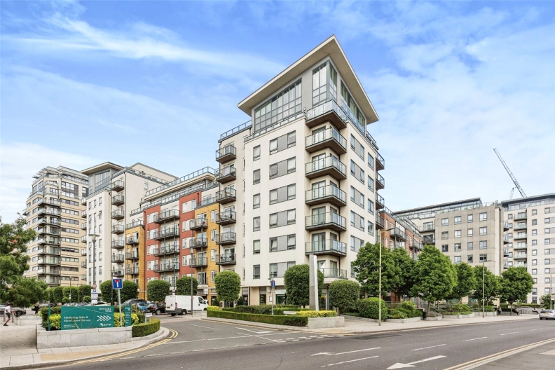 Studio apartments/flats to sale in Heritage Avenue, Beaufort Park, Colindale-image 1