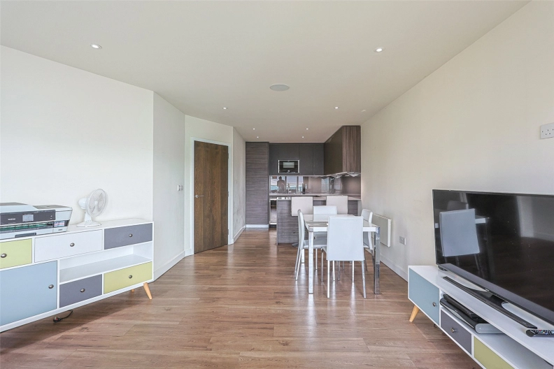 2 bedrooms apartments/flats to sale in Aerodrome Road, Beaufort Park, Colindale-image 2