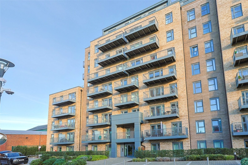 2 bedrooms apartments/flats to sale in Beaufort Square, Beaufort Park, Colindale-image 1