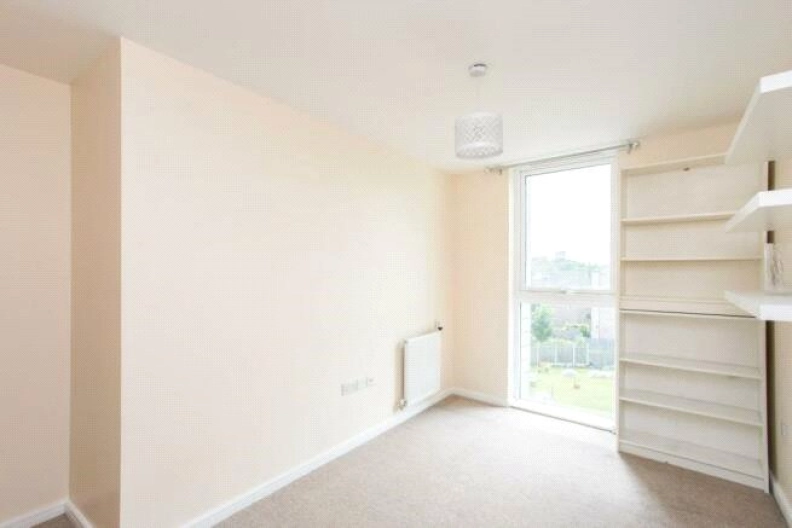 2 bedrooms apartments/flats to sale in Acklington Drive, Colindale-image 4