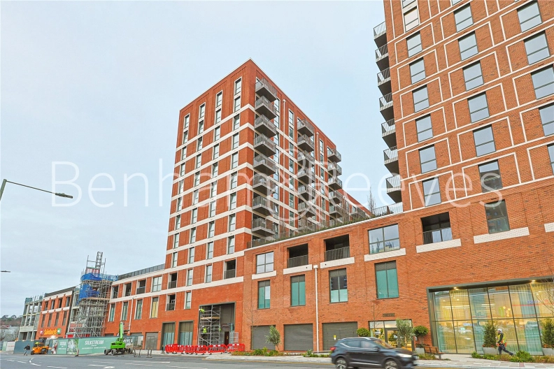 3 bedrooms apartments/flats to sale in The Hyde, Colindale-image 7