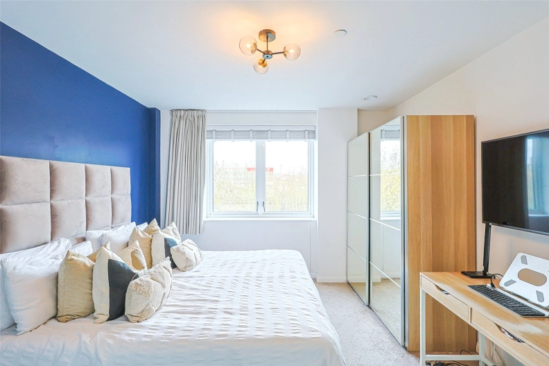 2 bedrooms apartments/flats to sale in Grahame Park Way, Colindale-image 6